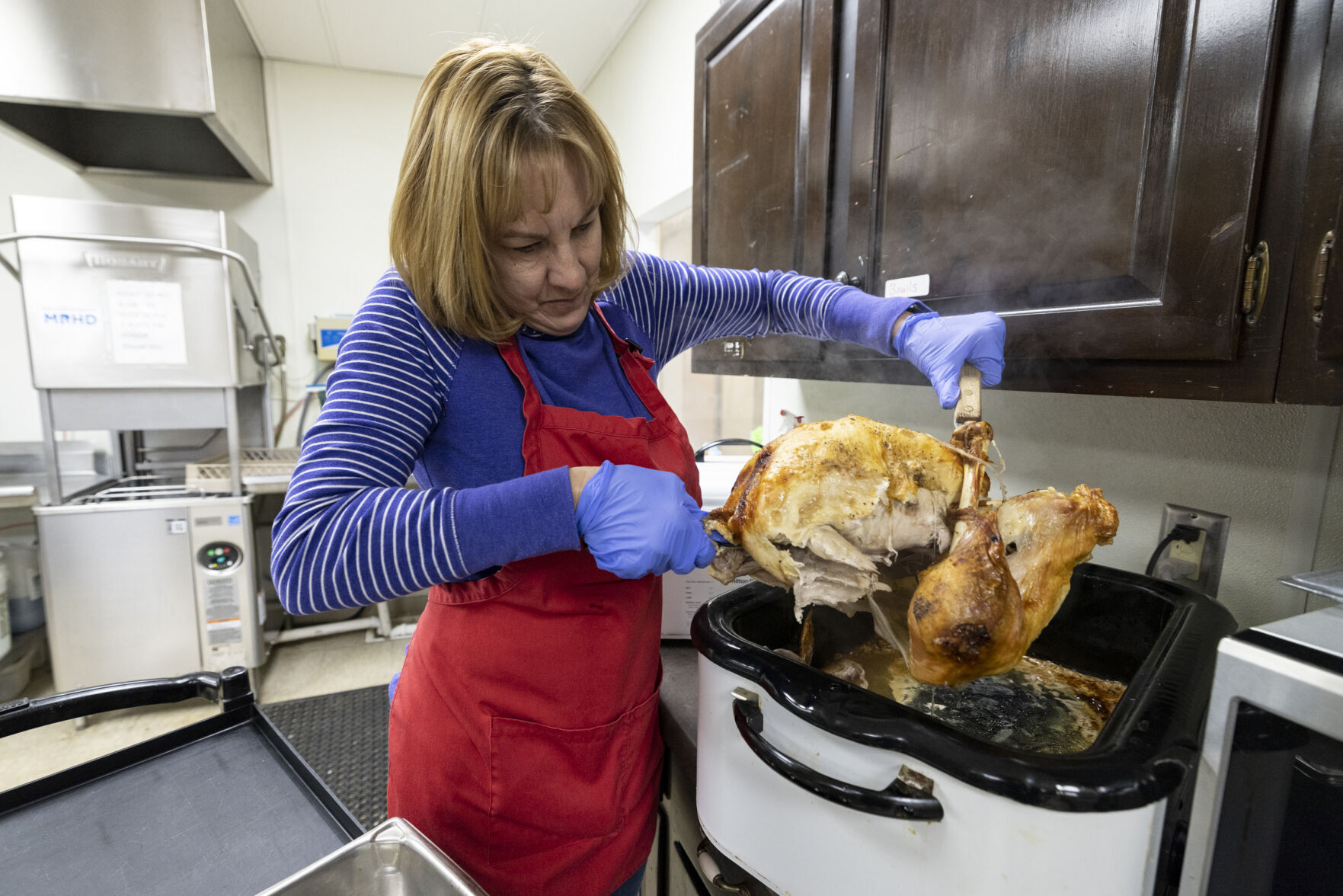 Siouxland Soup Kitchen volunteers prepare for Thanksgiving